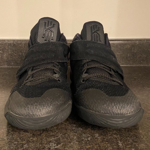 Nike Kyrie 2 'Triple Black' - Size 5Y - Picture 3 of 11